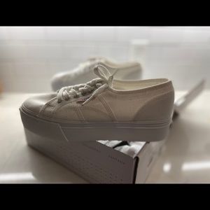 Superga platform